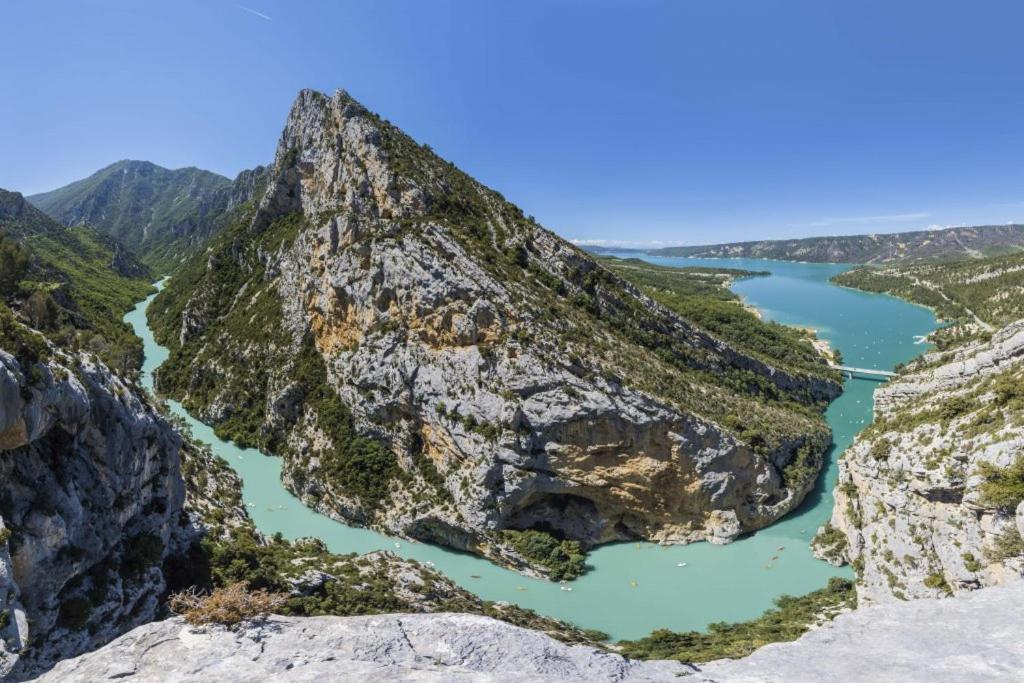 Le Gite De La Badassiere Lägenhet Forcalquier Exteriör bild