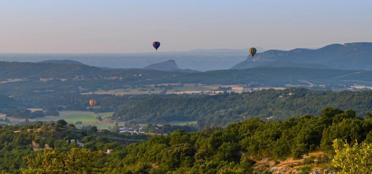 Le Gite De La Badassiere Lägenhet Forcalquier Exteriör bild